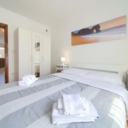 Zeljka Apartamento Salatić